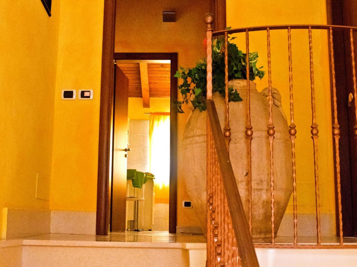 Bed and Breakfast La Chiocciola Trentinara Exterior foto
