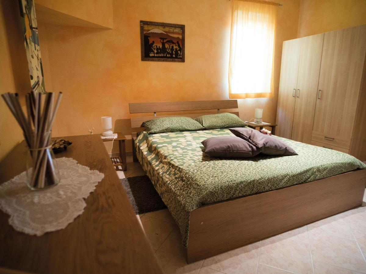 Bed and Breakfast La Chiocciola Trentinara Exterior foto