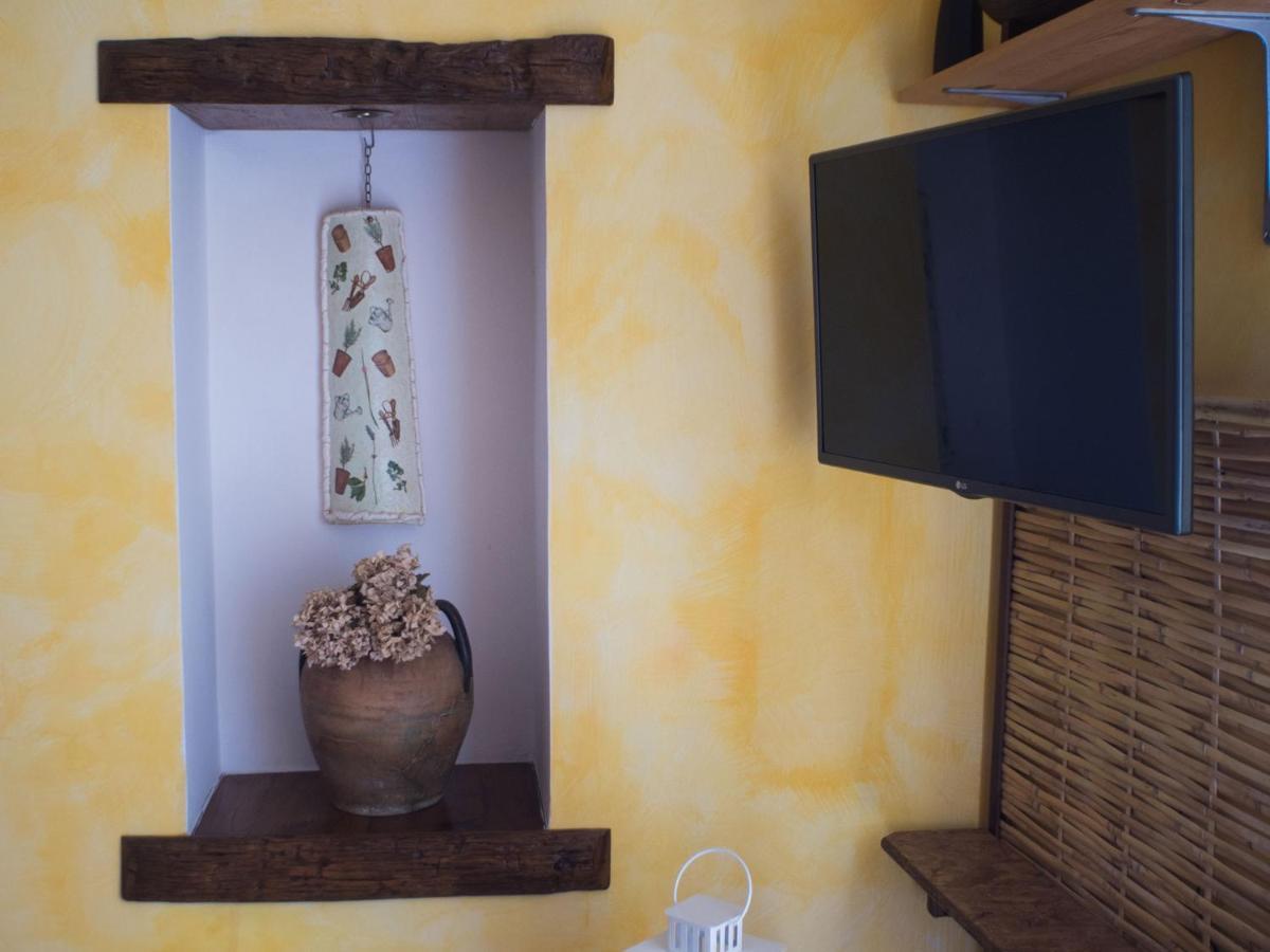 Bed and Breakfast La Chiocciola Trentinara Exterior foto
